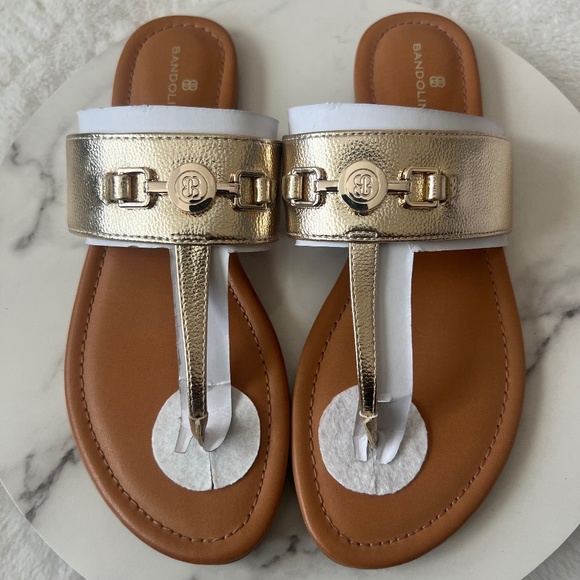 Bandolino Shoes Bandolino Gold Lamia Flat Medallion Sandal Nwtbox